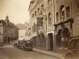 Avon Paranormal Team - The Old Bell Inn